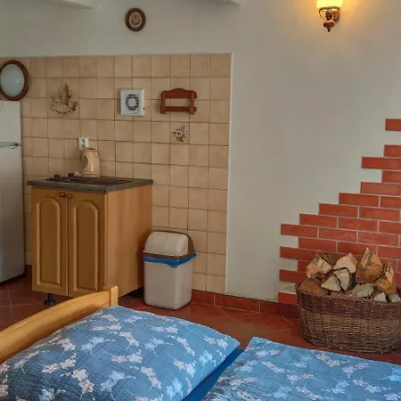 Na Koskach Apartment Hamr